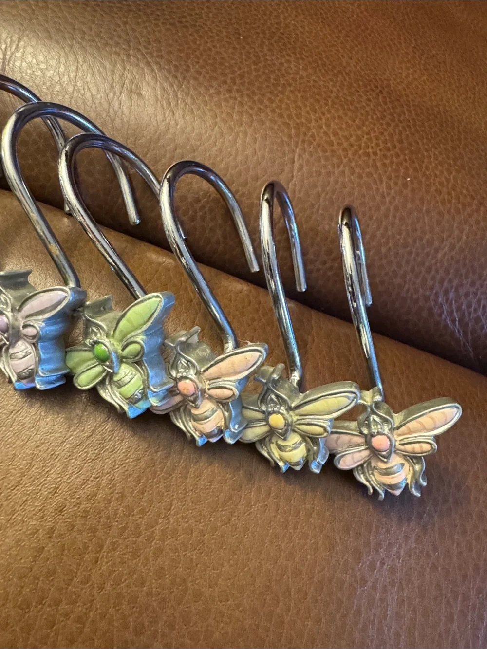 Set of 12 pastel color bee 🐝 decorative shower hooks